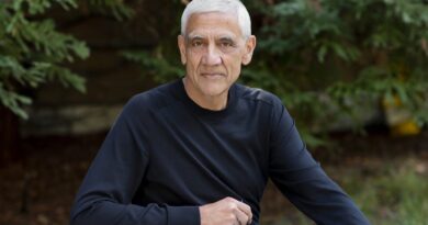 La Inteligencia Artificial Provocará Deflación y Abundancia, según Vinod Khosla